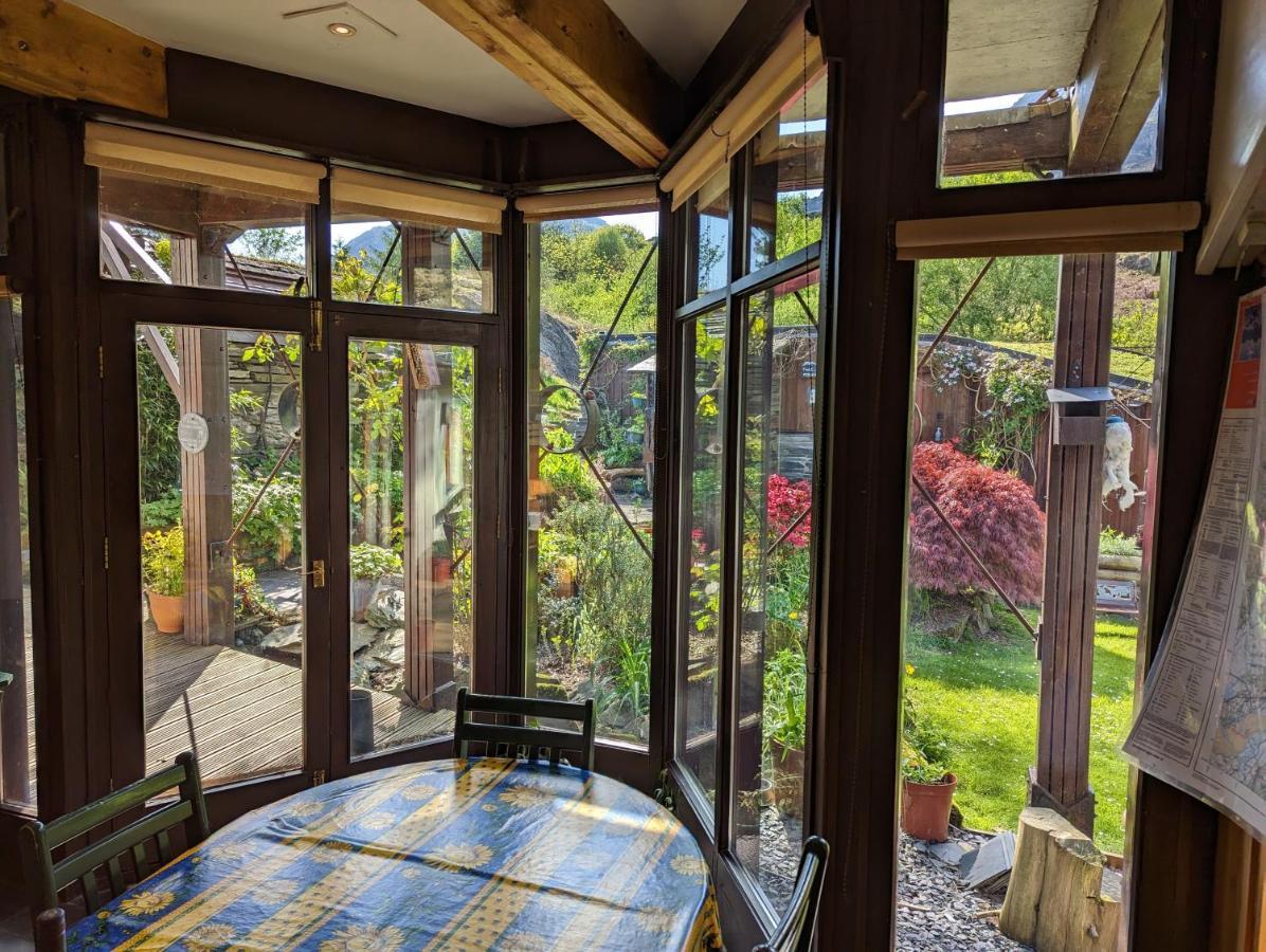布莱奈费斯蒂尼奥格 Bryn Elltyd Eco House旅馆 外观 照片