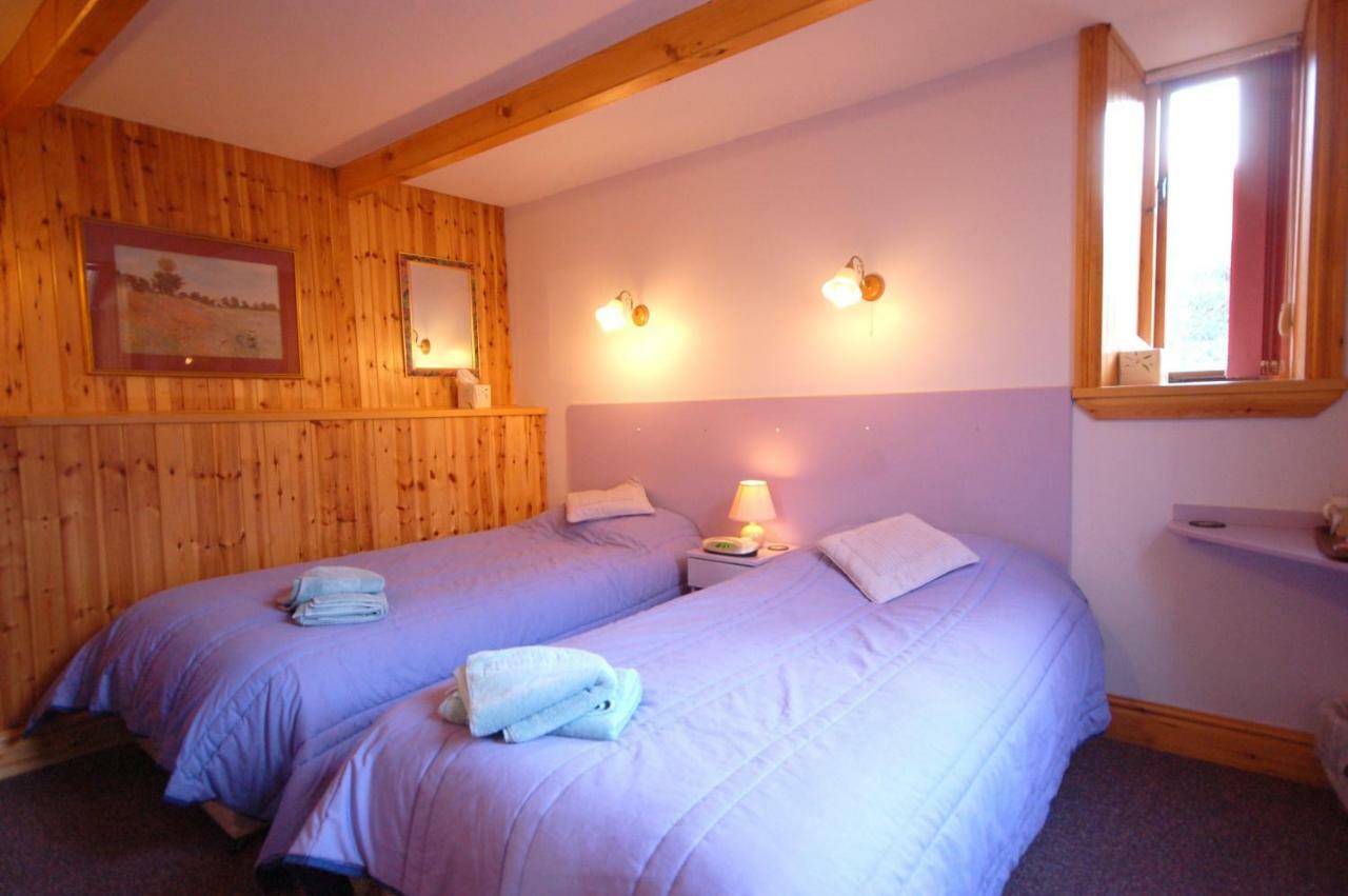 布莱奈费斯蒂尼奥格 Bryn Elltyd Eco House旅馆 外观 照片